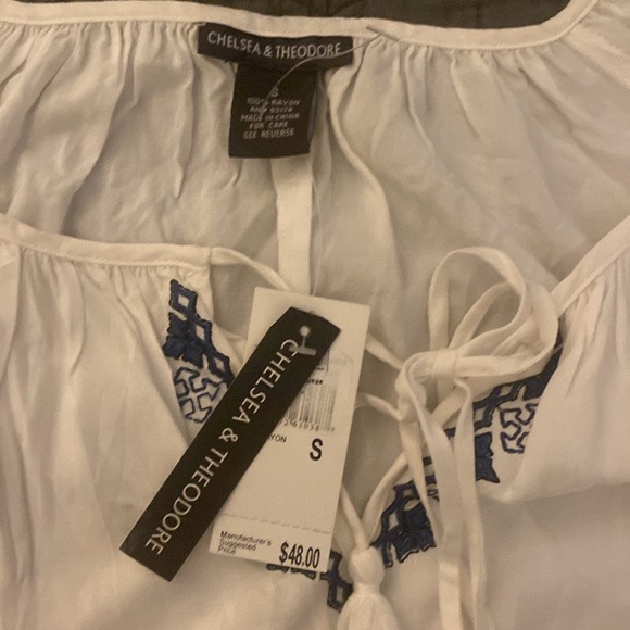 New Boho white and blue embroidered peasant top - Picture 6 of 7